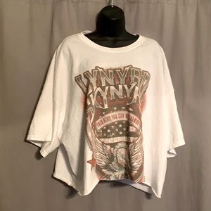 Urban Outfitters White Crop Tee L/XL
